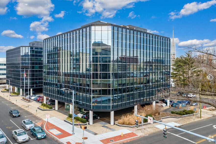 More Photos Of 1111 Summer St, Stamford Office For Lease