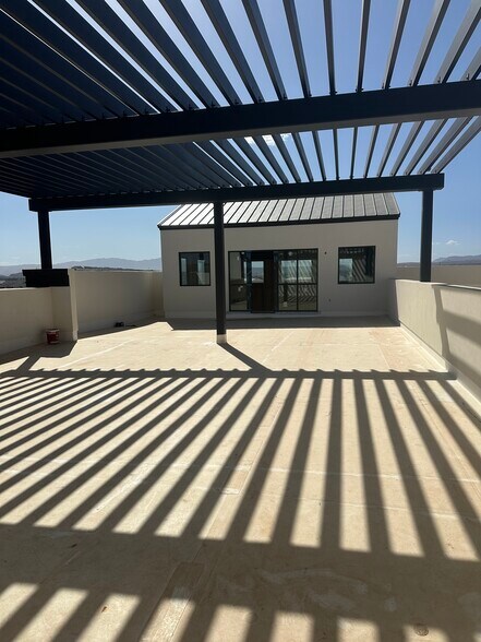 More Photos Of 767 E Hayfield Dr, Washington Unknown For Lease