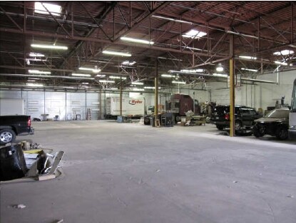 More Photos Of 911 SW 4th St, Oklahoma City Warehouse For Lease