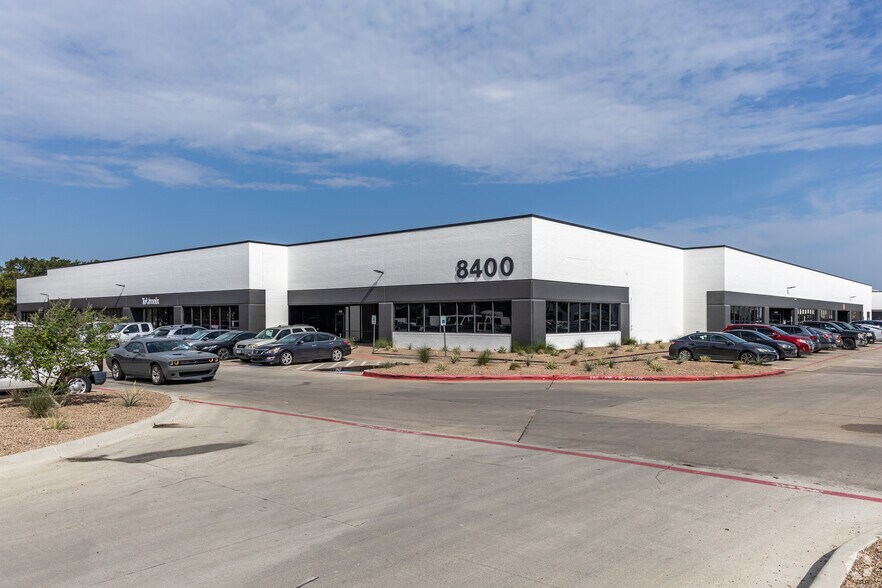 More Photos Of 8400 Esters Blvd, Irving Unknown For Lease