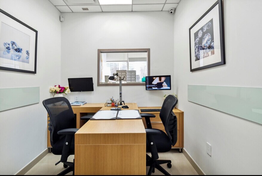 More Photos Of 50 W 47th St, New York Office Residential For Sale