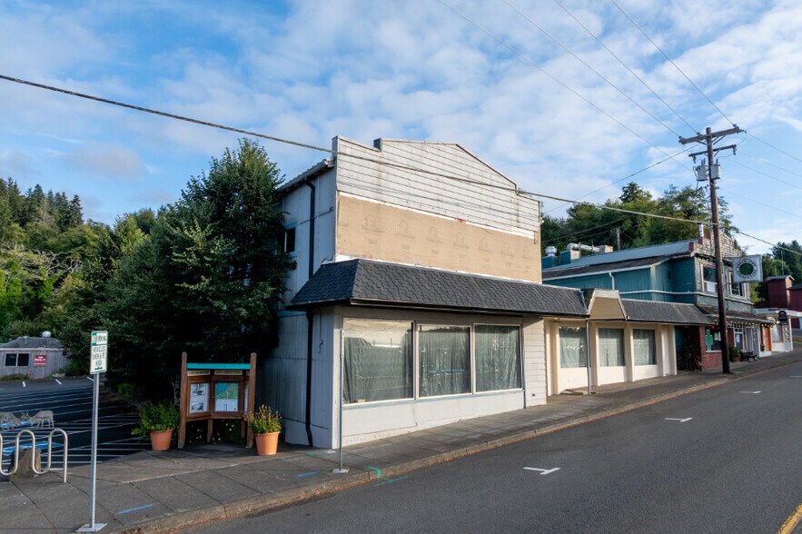 More Photos Of 625 Nehalem Blvd, Wheeler Storefront Retail Residential For Sale