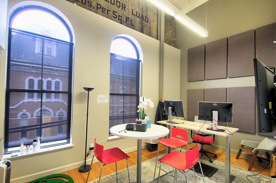 More Photos Of 60-66 Pearl St, Portland Office For Lease