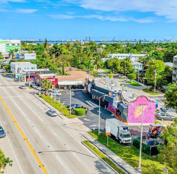 More Photos Of 860 NE 79th St, Miami Storefront For Sale