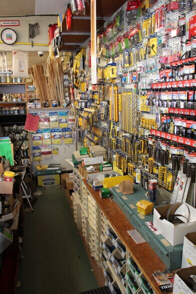 More Photos Of 111 Highland Lakes Rd, Highland Lakes General Retail For Sale