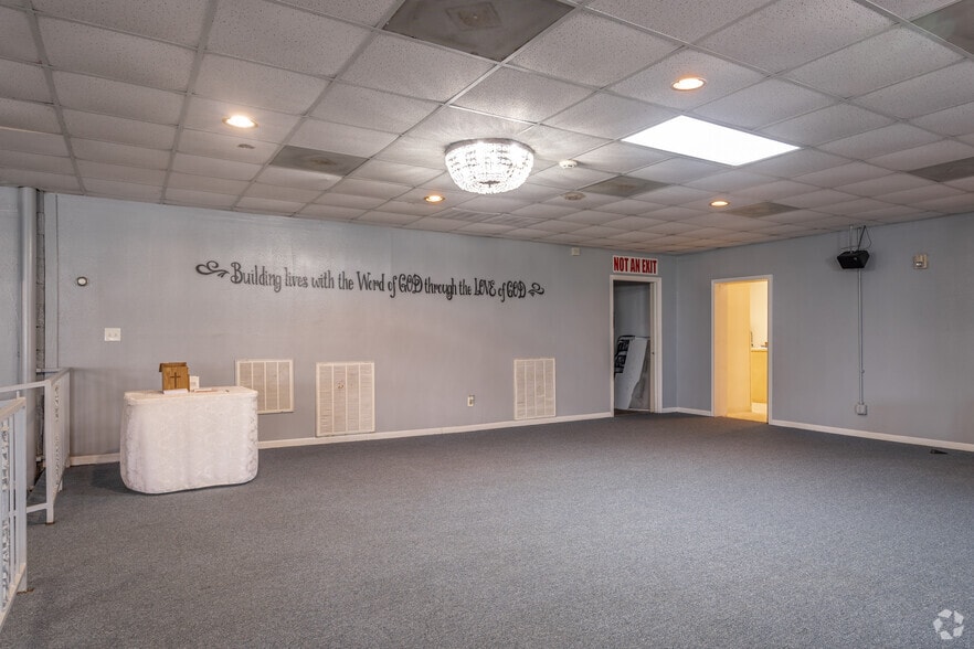 More Photos Of 322 Laurel St, La Marque Freestanding For Sale