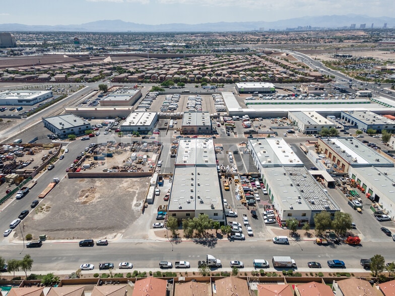 More Photos Of 759 Middlegate Rd, Henderson Warehouse For Lease