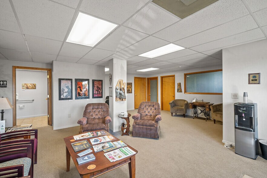 More Photos Of 2828 Easy St, Placerville Office For Lease