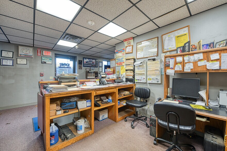 More Photos Of 10 Bedford Park, Bridgewater Industrial For Sale