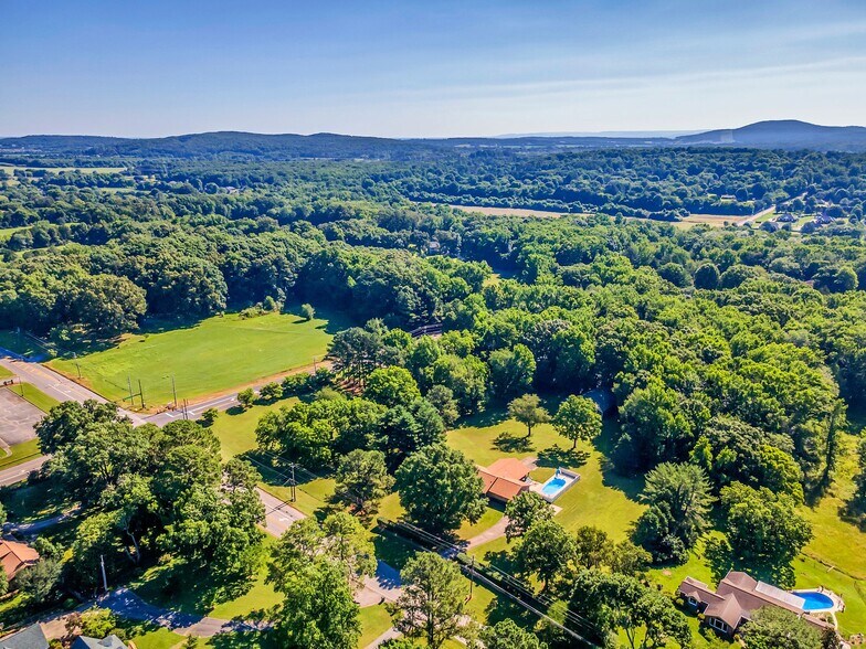 More Photos Of 1495 Jeff Rd NW, Huntsville Specialty For Sale