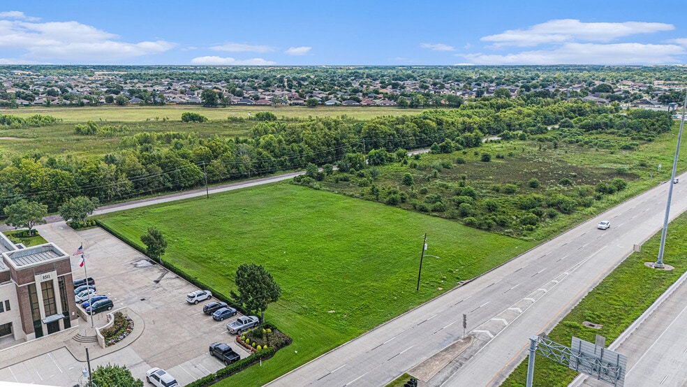 More Photos Of 8521 S Sam Houston Pkwy, Houston Land For Sale