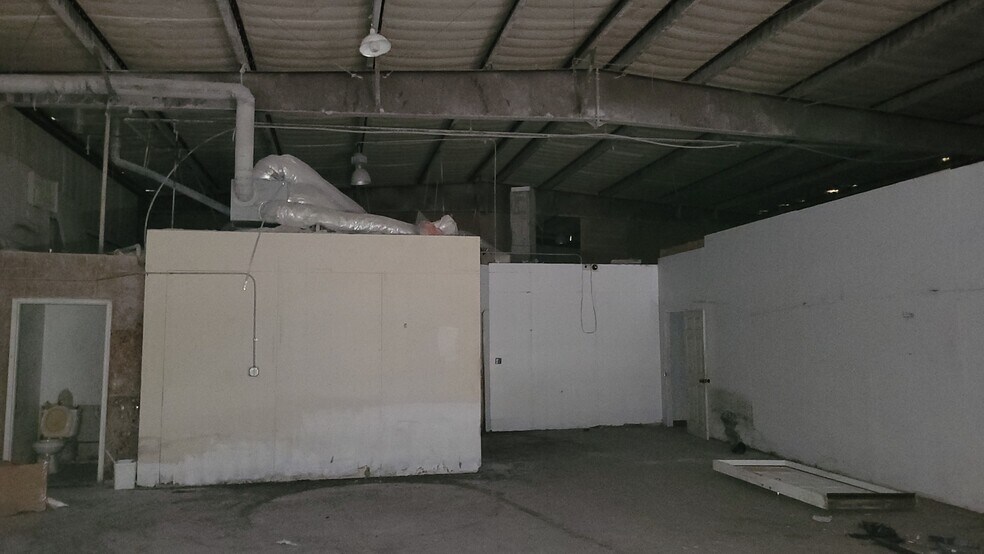 More Photos Of 14210 Highway 177, Shawnee Freestanding For Sale