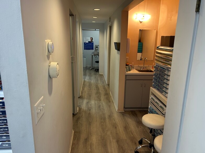 More Photos Of 8213 Beverly Blvd, Los Angeles Medical For Sale