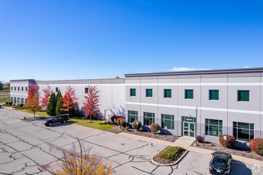 More Photos Of 9875 S Stern St, Oak Creek Warehouse For Lease