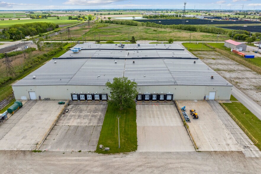 More Photos Of 189 Queen St N, Chatham-Kent Warehouse For Lease