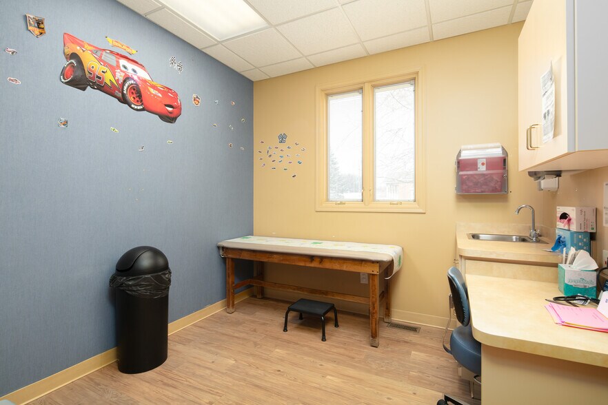 More Photos Of 2570 Bypass Rd, Winchester Medical For Sale