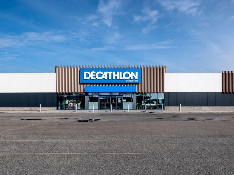 More Photos Of 1324 Boul Talbot, Chicoutimi General Retail For Lease