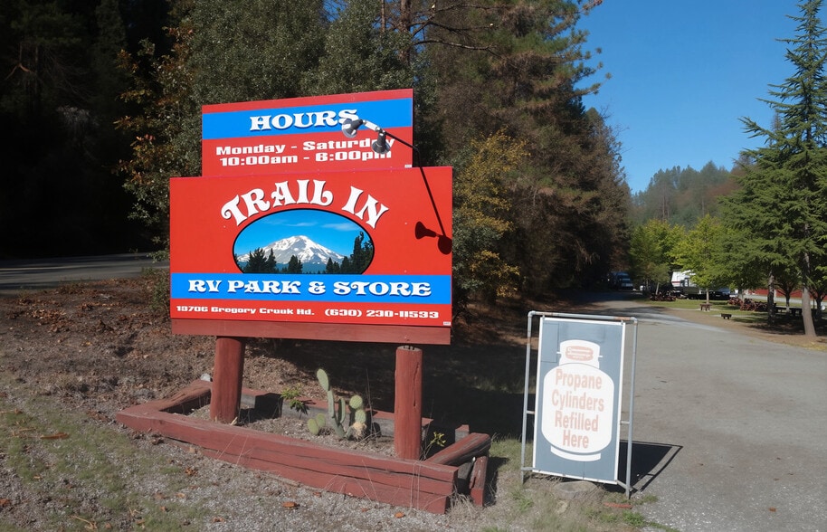 More Photos Of 19765 Gregory Creek Rd, Lakehead Trailer Camper Park For Sale