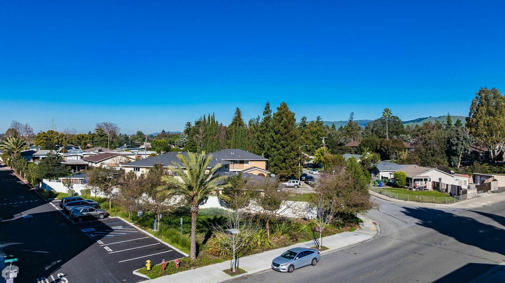 More Photos Of 40775 Max Dr, Fremont Apartments For Sale