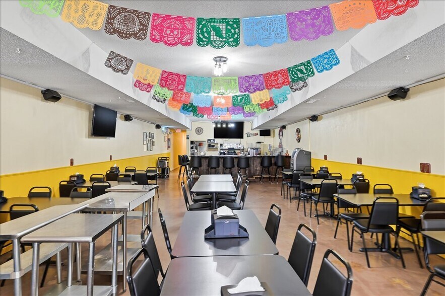More Photos Of 405 Main St, Silver City Restaurant For Sale