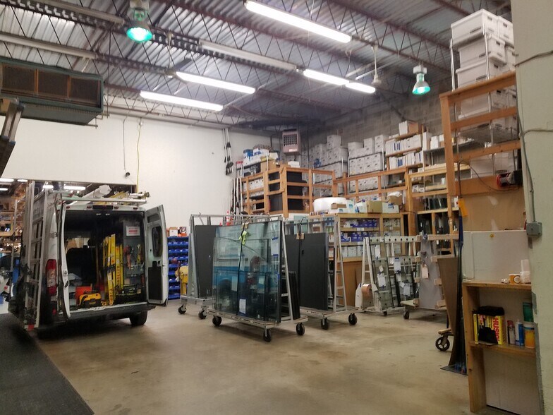 More Photos Of 8395 Euclid Ave, Manassas Park Warehouse For Lease