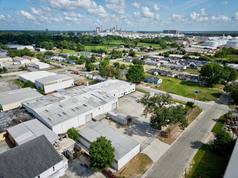 More Photos Of 1313 Rogers St, Savannah Service For Sale