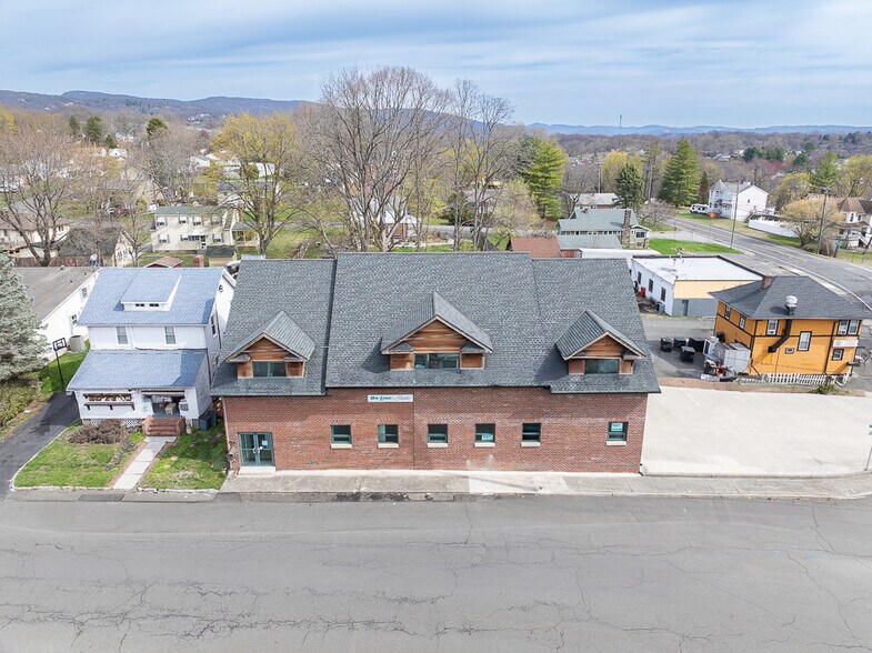 More Photos Of 1 Ten Eyck St, Stony Point General Retail For Sale