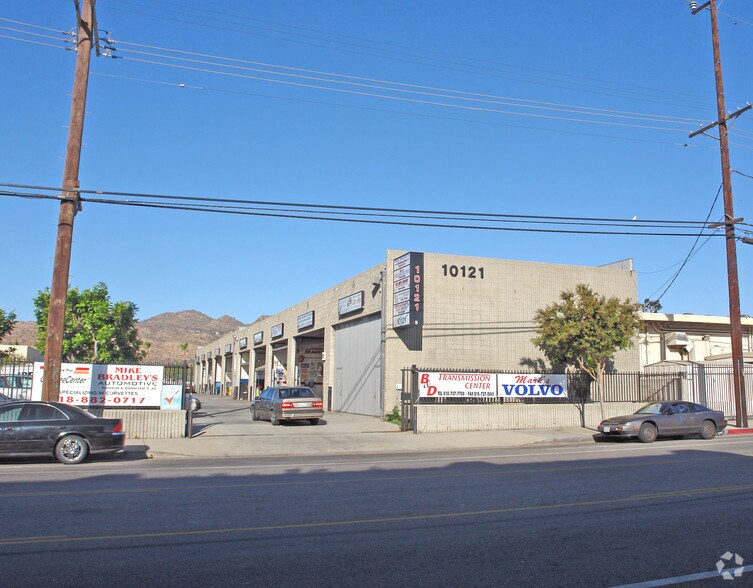 More Photos Of 10121 Canoga Ave, Chatsworth Warehouse For Lease