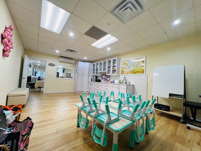 More Photos Of 143-26 41st Ave, Flushing Apartments For Sale