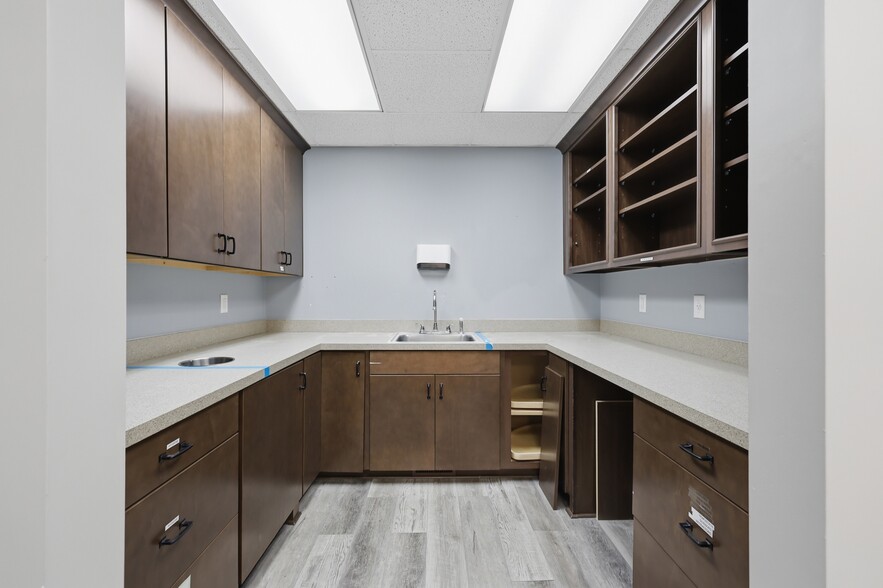 More Photos Of 2303 Pruden Blvd, Suffolk Healthcare For Sale