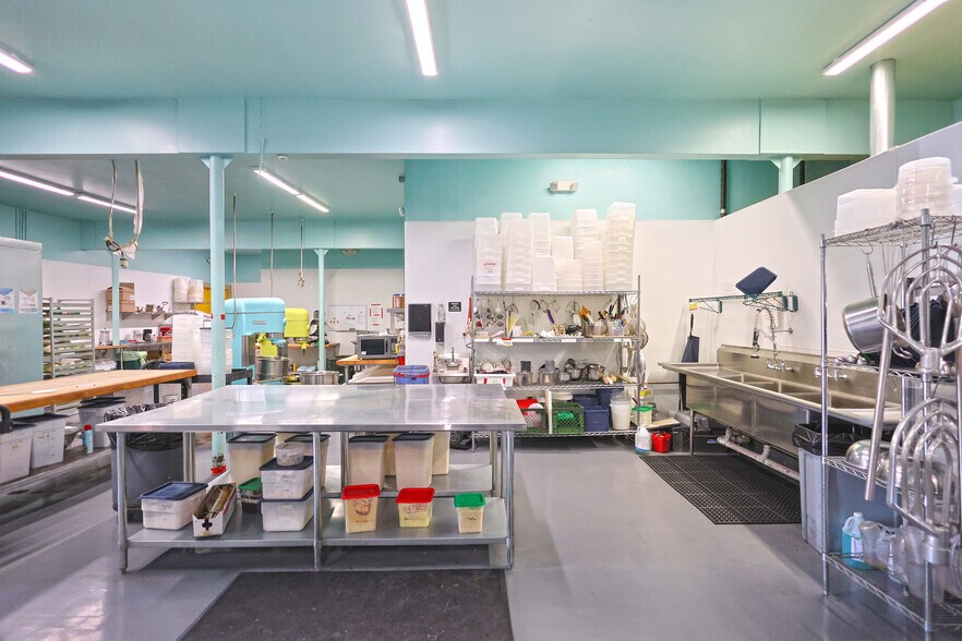 More Photos Of 1676-1690 Shattuck Ave, Berkeley Storefront Retail Office For Sale