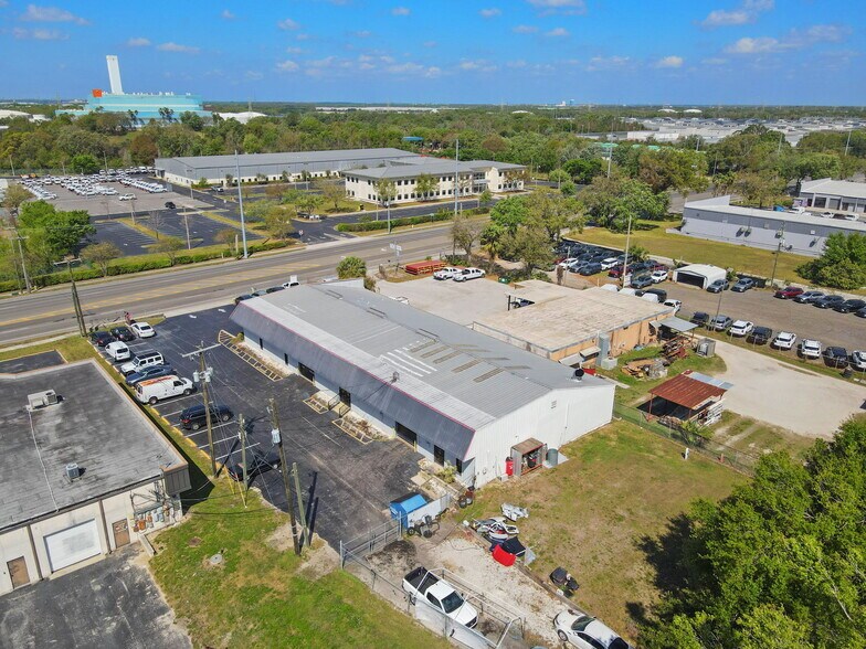 More Photos Of 109 N Falkenburg Rd, Tampa Manufacturing For Sale