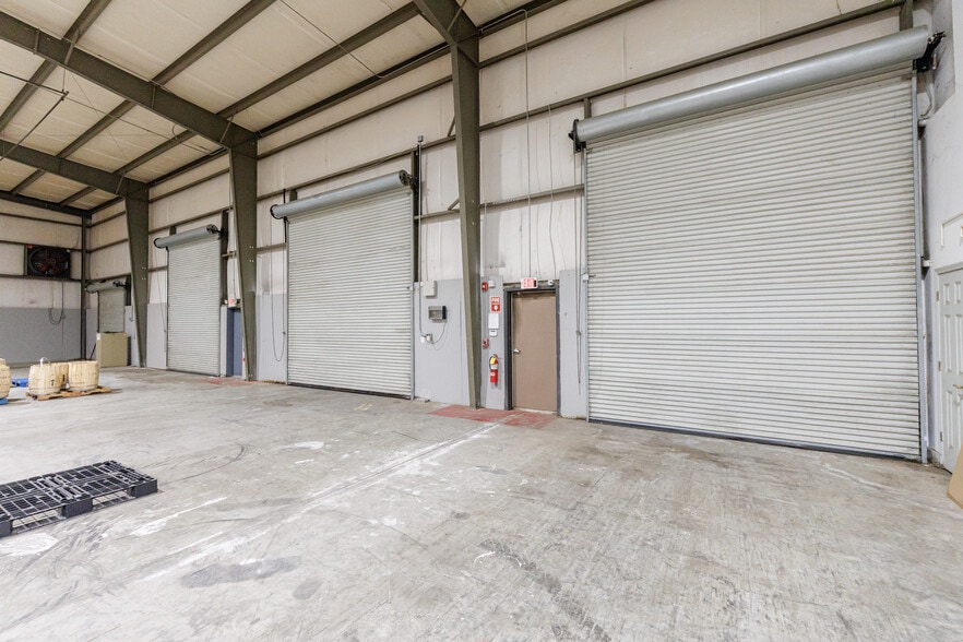 More Photos Of 12230 Cumming Hwy, Canton Warehouse For Lease