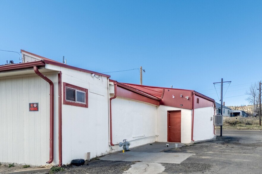 More Photos Of 1118 Robinson Ave, Trinidad Restaurant For Sale
