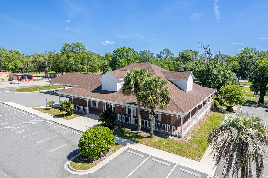 More Photos Of 300 W Main St, Lake Butler Storefront Retail Office For Sale