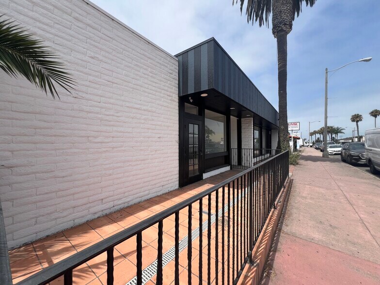 More Photos Of 1640 N El Camino Real, San Clemente Freestanding For Sale