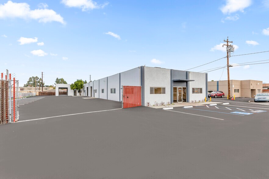 Primary Photo Of 985 Parker Ct, Santa Clara Warehouse For Lease