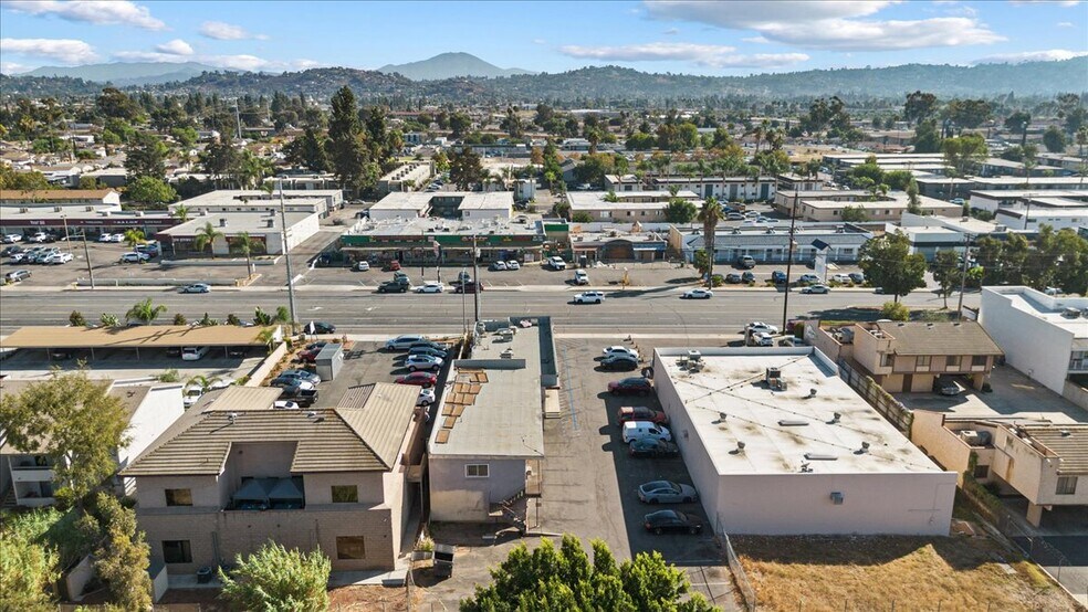 More Photos Of 1022-28 Broadway, El Cajon Storefront Retail Residential For Lease