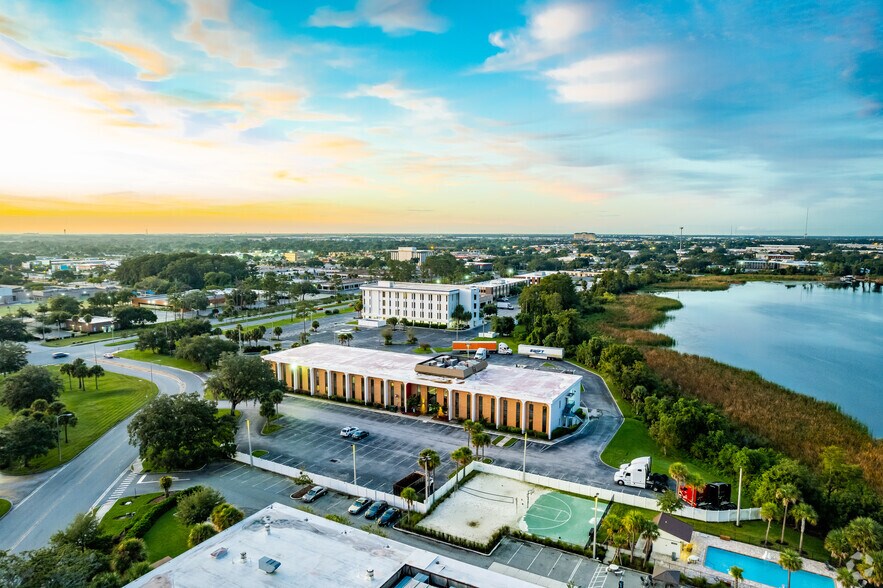 More Photos Of 6100 Lake Ellenor Dr, Orlando Office For Lease