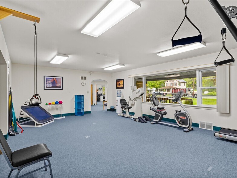 More Photos Of 1830 Route 209, Brodheadsville Office For Sale