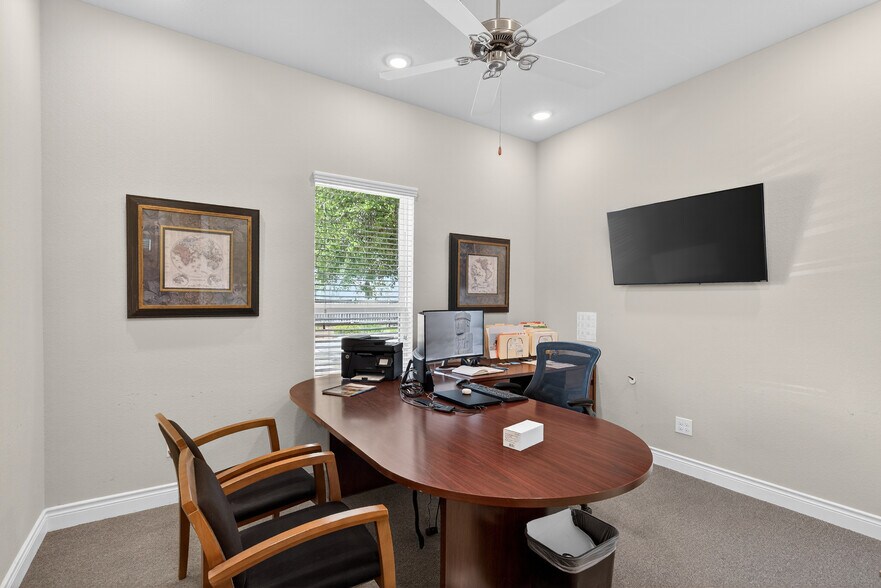 More Photos Of 32400 SH 249, Pinehurst Office For Sale