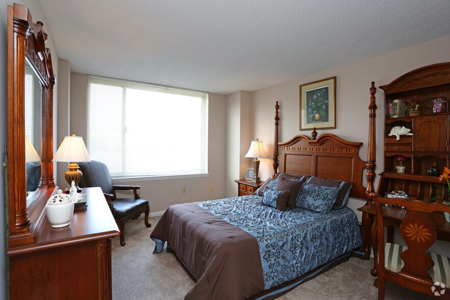 More Photos Of 657 S 3rd St, Louisville Apartments For Lease