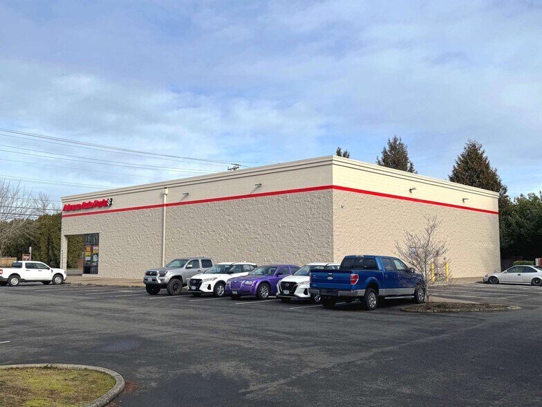 More Photos Of 16716 SE Division St, Portland Freestanding For Sale