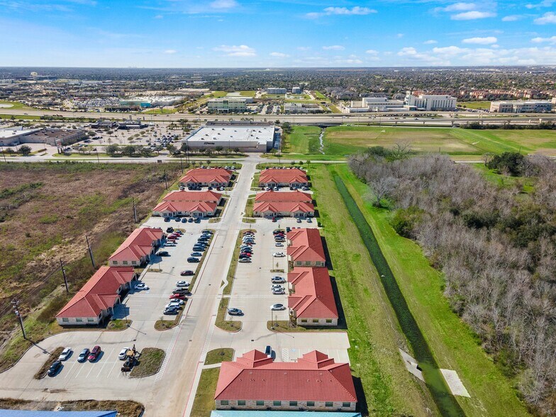 More Photos Of 2743 Smith Ranch Rd, Pearland Unknown For Lease
