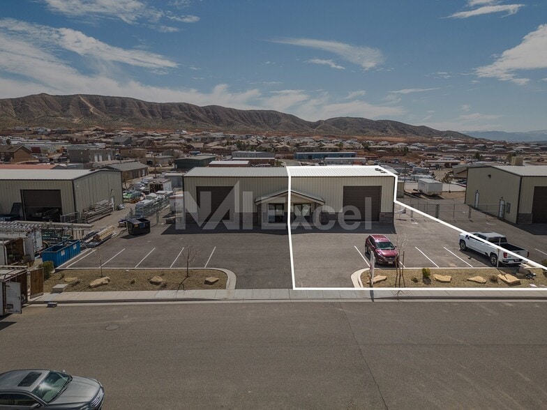 More Photos Of 1392 E Ridge St, Washington Industrial For Lease