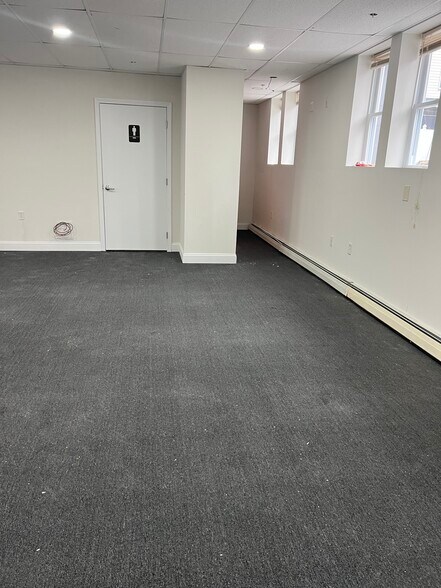 More Photos Of 71 Pleasant St, Leominster Medical For Lease