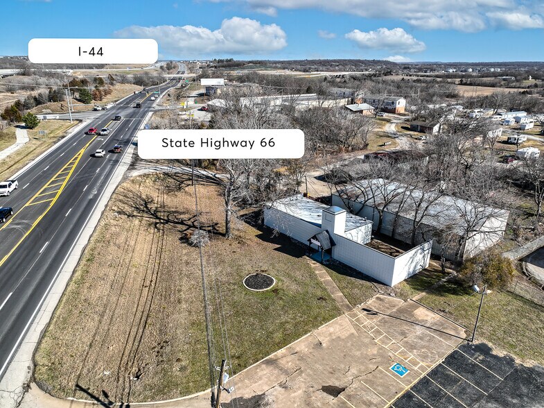 More Photos Of 9657 New Sapulpa Rd, Sapulpa Storefront Retail Office For Sale