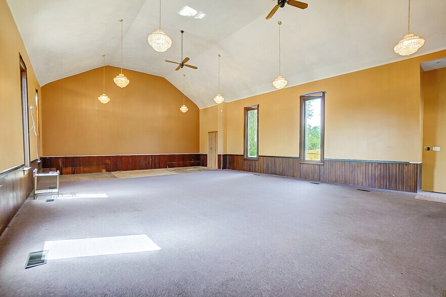 More Photos Of 6987 New Haven Rd, Harrison Restaurant For Sale