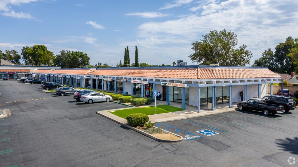 More Photos Of 23322-24400 Muirlands Blvd, Lake Forest Unknown For Lease