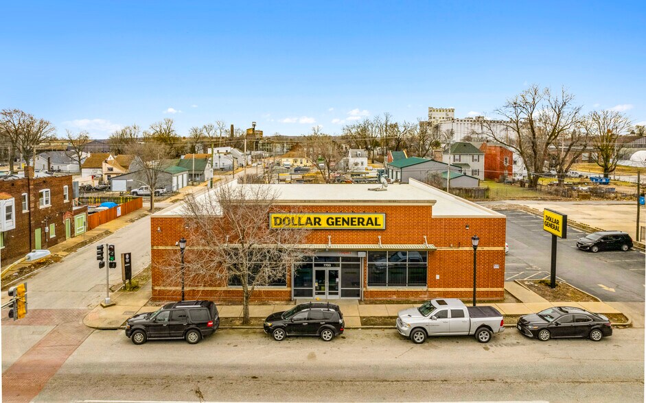 More Photos Of 7700 S Broadway, Saint Louis Freestanding For Sale